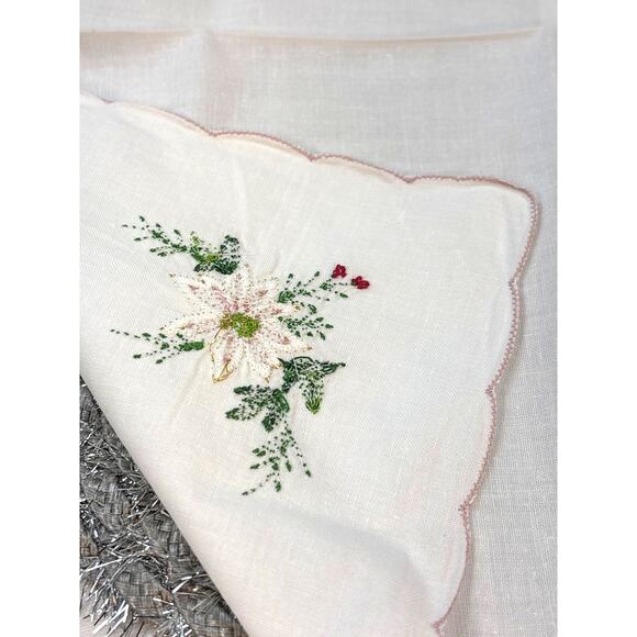 Vintage Christmas Napkins Poinsettia Design Mauve Scalloped Edge Set of Eight - Picture 6 of 6